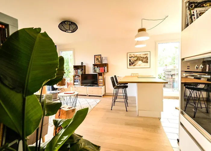 L\'Olympique: Appartement Cosy, Vue Canal Grande Terrasse Et Parking